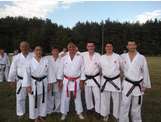 Serge avec les karatékas du vesinet karate